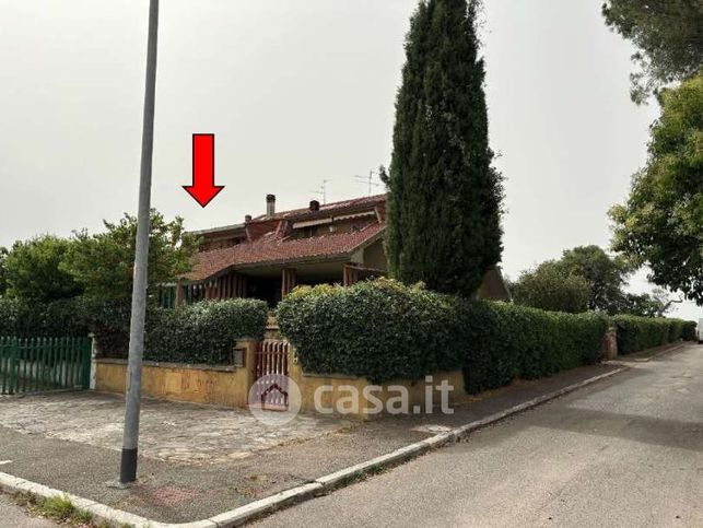 Casa indipendente in residenziale in Via Irpinia