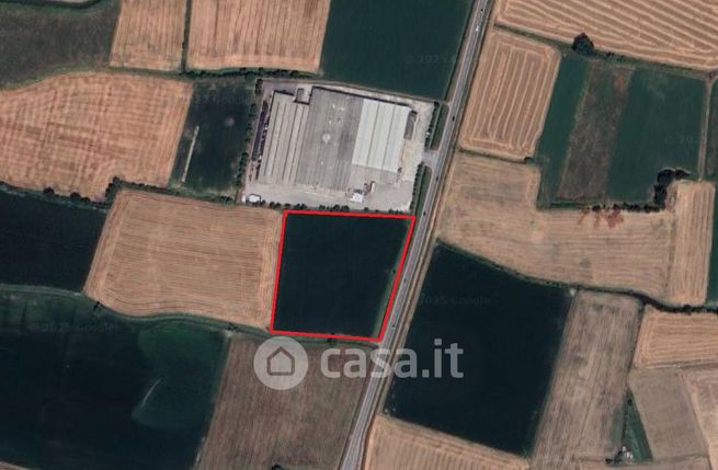 Terreno agricolo in commerciale in 