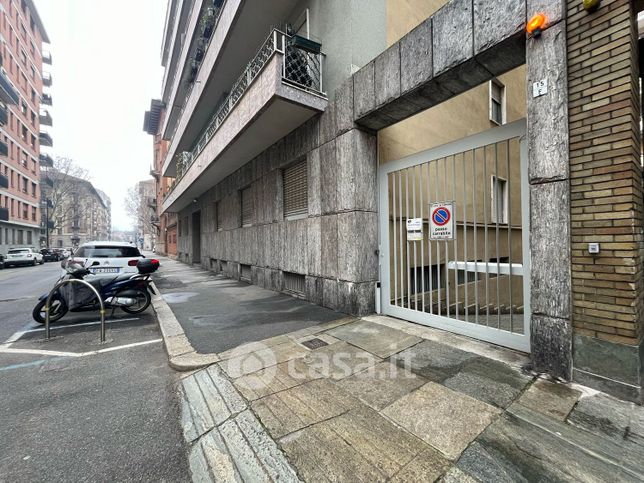 Garage/posto auto in residenziale in Via Fratelli Carle 15