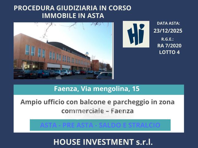 Ufficio in commerciale in Via Mengolina 15