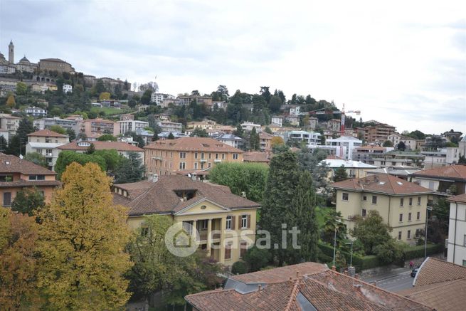 Appartamento in residenziale in Via IV Novembre 2