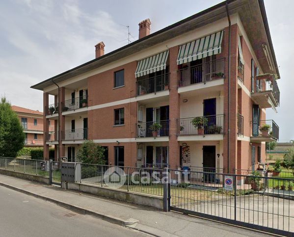 Appartamento in residenziale in Via Pietro Ciapessoni 11