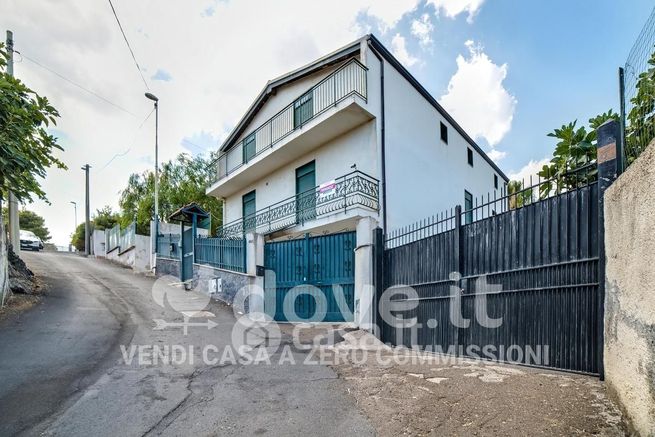 Appartamento in residenziale in Via Antonio de Curtis 46