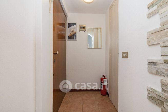 Appartamento in residenziale in Via Laurentina 3 /s