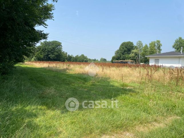 Terreno agricolo in commerciale in 