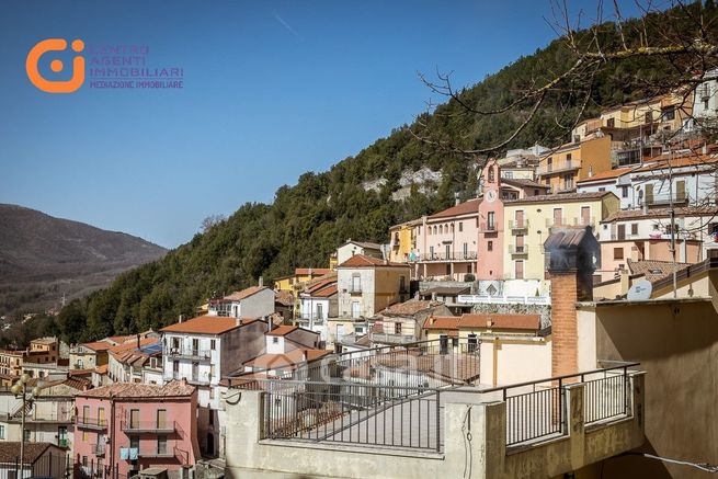 Casa indipendente in residenziale in Contrada SANTA VENERE