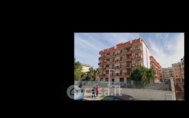 Box/posto auto in residenziale in Via San Martino 106