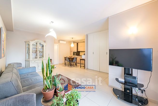 Appartamento in residenziale in Via Giovanni Pascoli 11