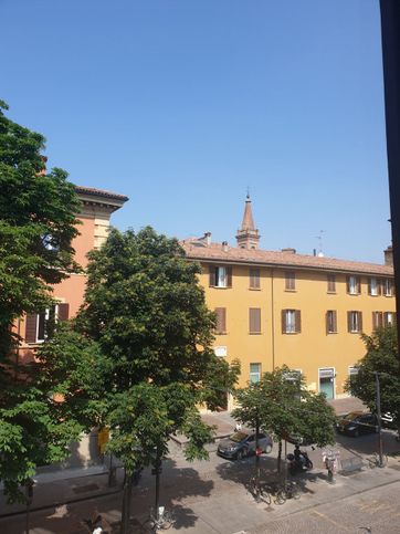 Appartamento in residenziale in Piazza Aldrovandi