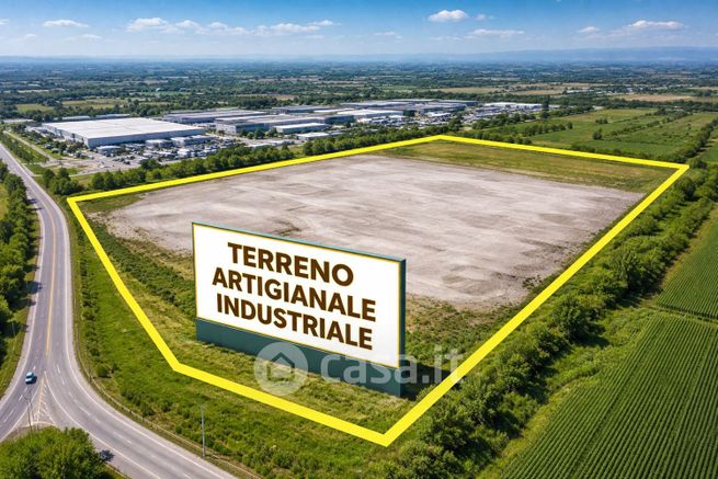 Terreno edificabile in residenziale in Viale delle Industrie
