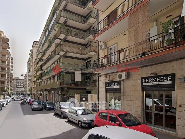 Box/posto auto in residenziale in Via Napoli 84