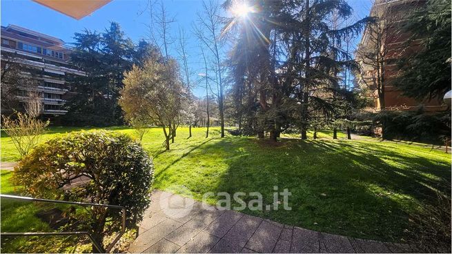 Appartamento in residenziale in Via Cassanese