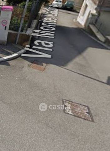 Box/posto auto in residenziale in Via Monte Ladino