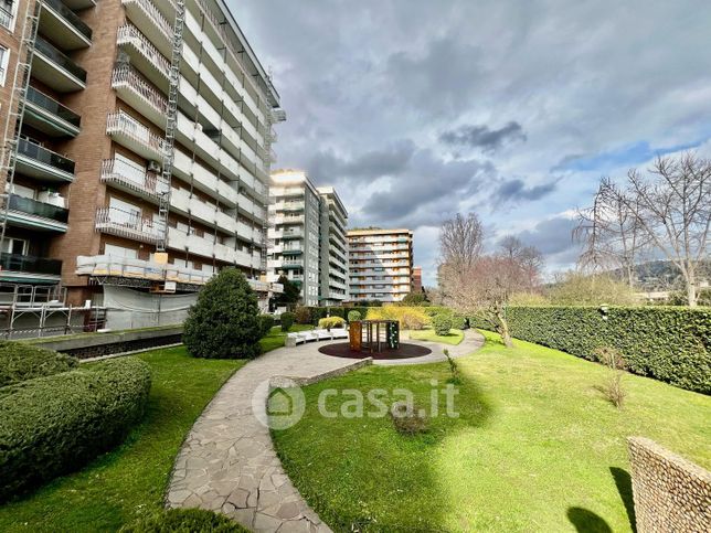 Appartamento in residenziale in Via Ventimiglia 71