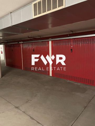 Box/posto auto in residenziale in Viale Monte Grappa