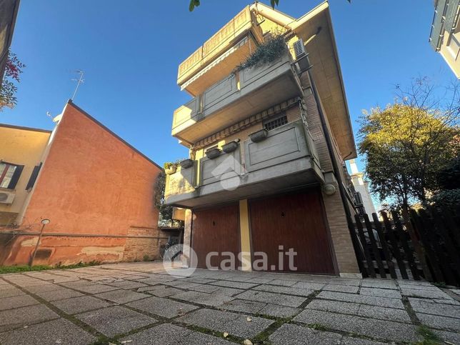 Appartamento in residenziale in Via Torre Belfredo