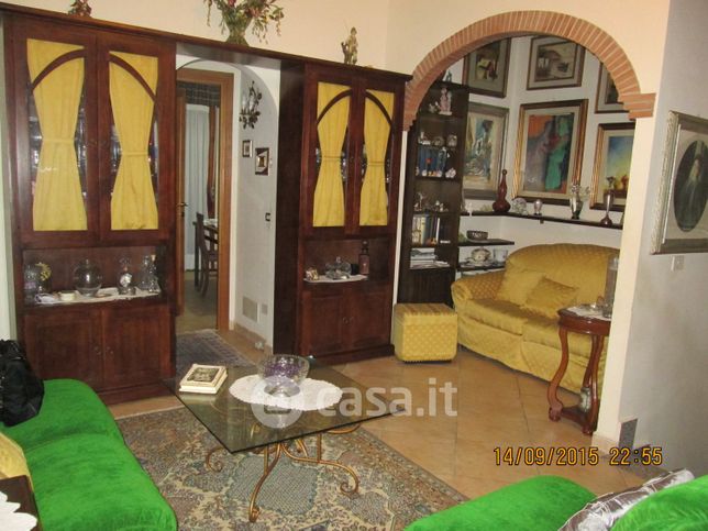 Villetta a schiera in residenziale in Via lago di garda 1 /f