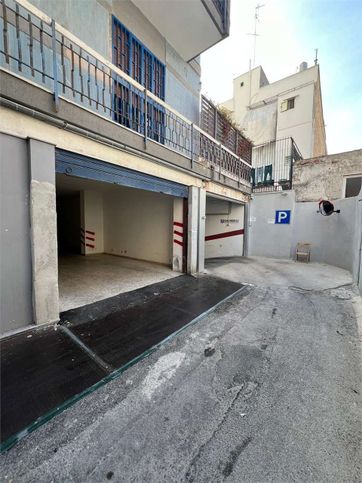 Garage/posto auto in residenziale in Via Maggiore Francesco Baracca 1