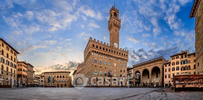 Attivitã /licenza (con o senza mura) in commerciale in 