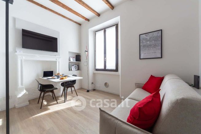 Loft in residenziale in Via Antonio Fogazzaro 8