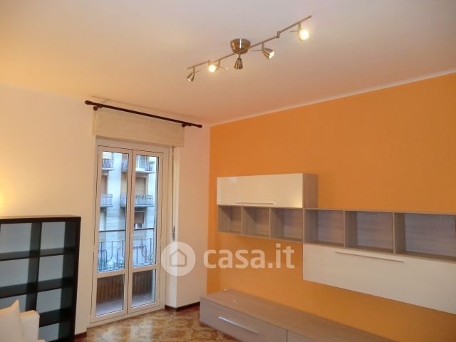 Appartamento in residenziale in Via Negroli 11