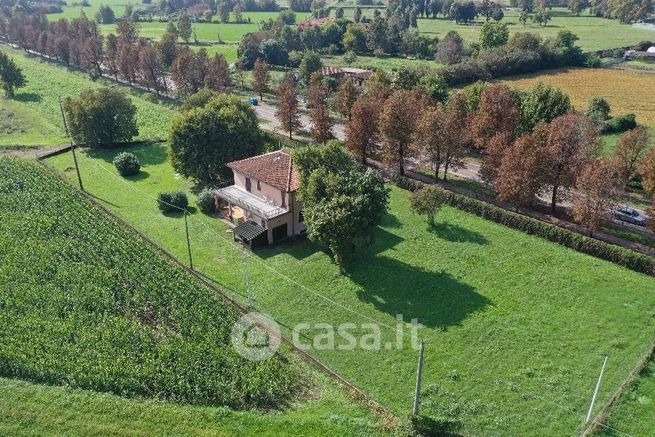 Villa in residenziale in Viale Giovanni XXIII 43