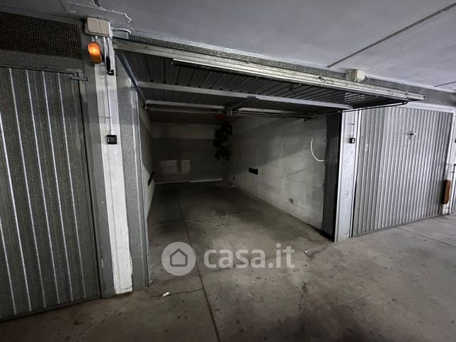 Box/posto auto in residenziale in 