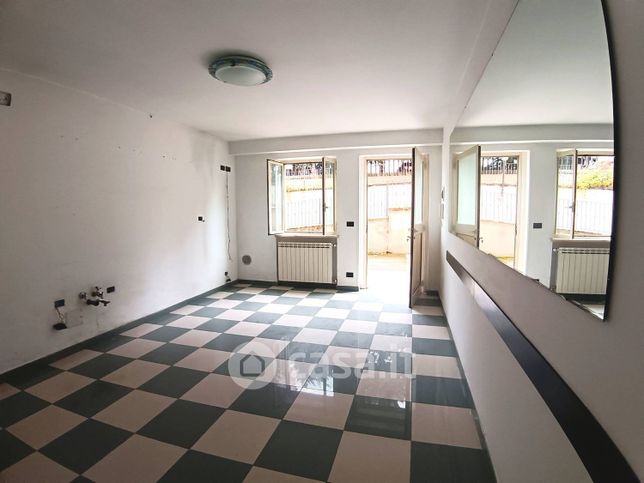 Ufficio in commerciale in Via Cassinelli