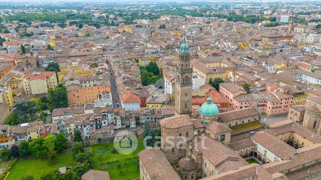 Appartamento in residenziale in Borgo del Correggio 20