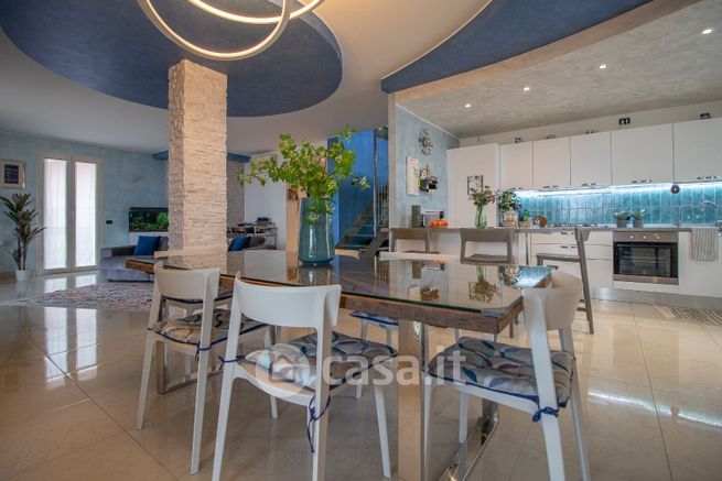 Appartamento in residenziale in Via la Pastora 38