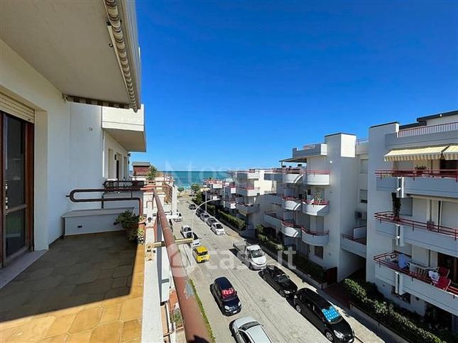 Appartamento in residenziale in Via Procida