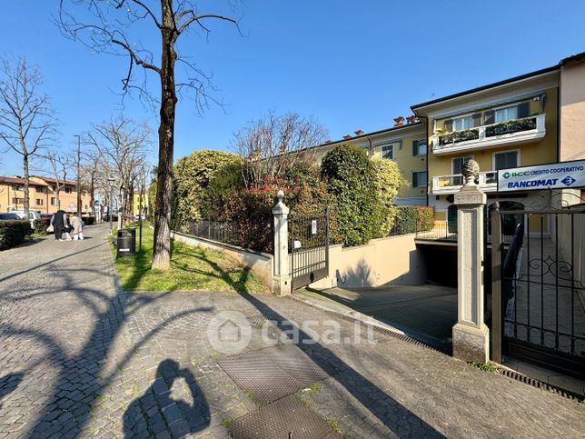 Garage/posto auto in residenziale in Via Quartieri 6