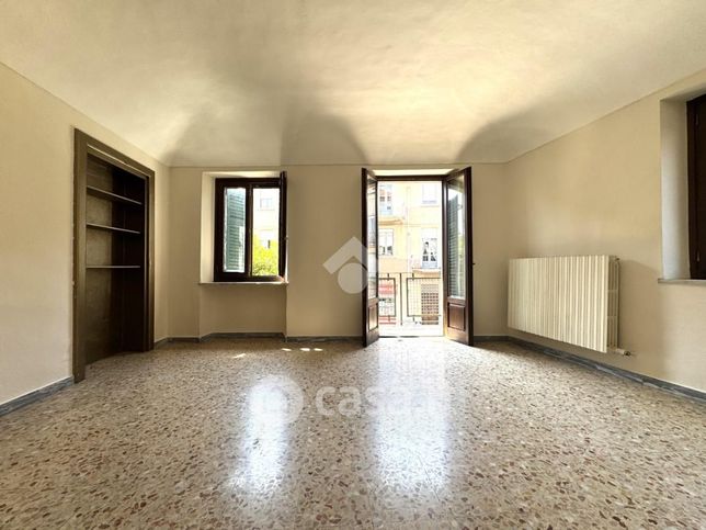 Appartamento in residenziale in Via Paleologi 1