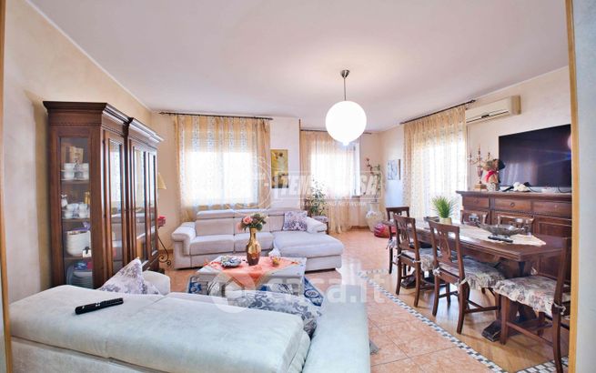 Appartamento in residenziale in Via Aosta