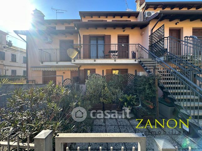 Appartamento in residenziale in Via Antonio Tonzig 7