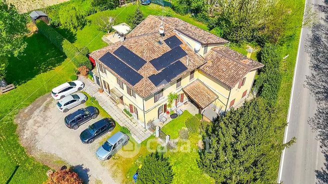 Casa indipendente in residenziale in Strada Argini Parma 1