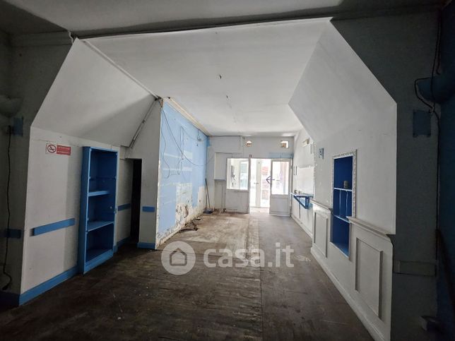 Negozio/locale commerciale in commerciale in Via de' Ginori