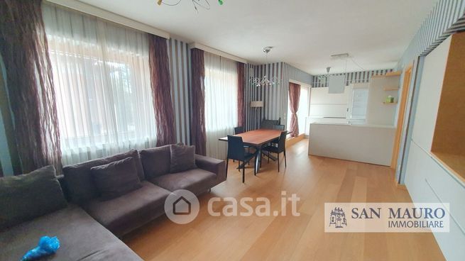 Appartamento in residenziale in Via Fratelli Albanese 34