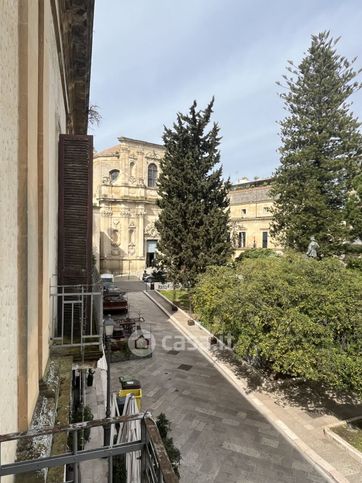Casa indipendente in residenziale in Piazza Vittorio Emanuele II 11a