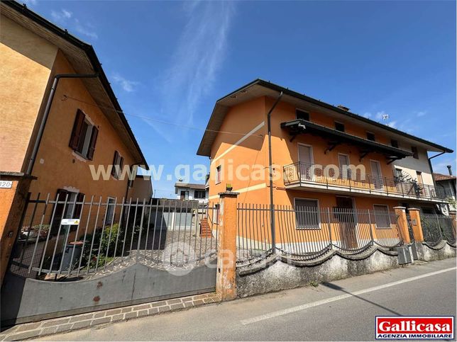 Casa bi/trifamiliare in residenziale in Via Capitanio 14