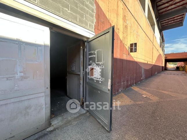 Capannone in commerciale in Via Flavia di Stramare 119
