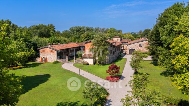 Appartamento in residenziale in Via Bolognina 52