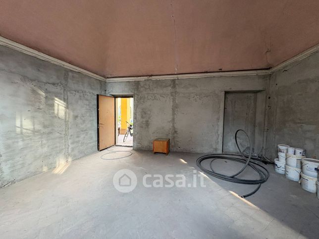 Ufficio in commerciale in 