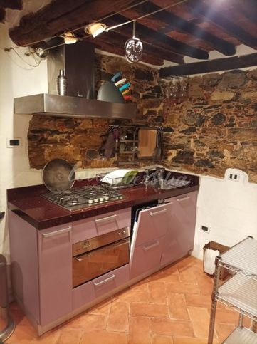 Casa indipendente in residenziale in Via di Casesi 20