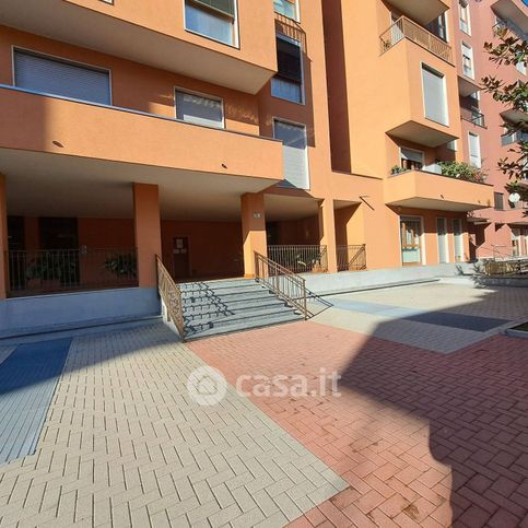 Ufficio in commerciale in Via San Rocco 32