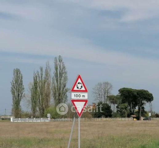 Terreno agricolo in commerciale in Via Po