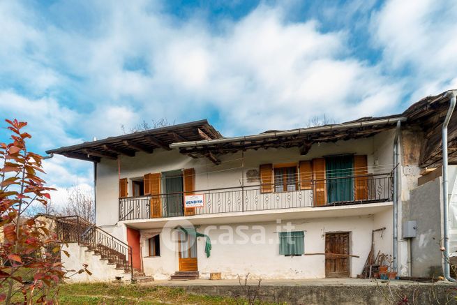 Casa bi/trifamiliare in residenziale in Piazza Vittorio Veneto 68