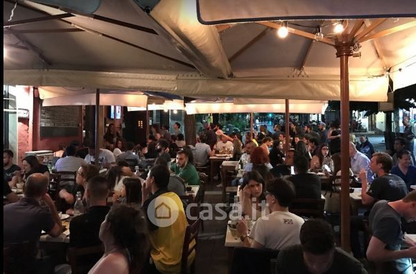 Attivitã /licenza (con o senza mura) in commerciale in Via Giulia