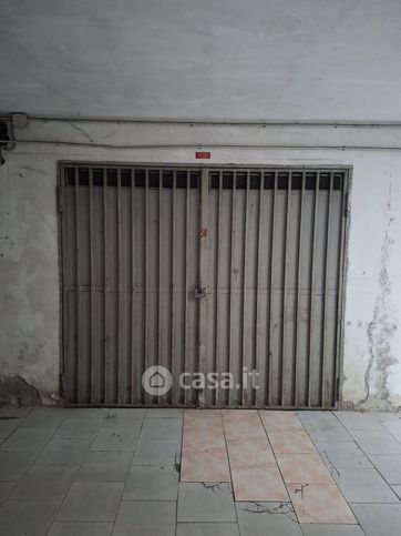 Box/posto auto in residenziale in Via Madonna delle Grazie
