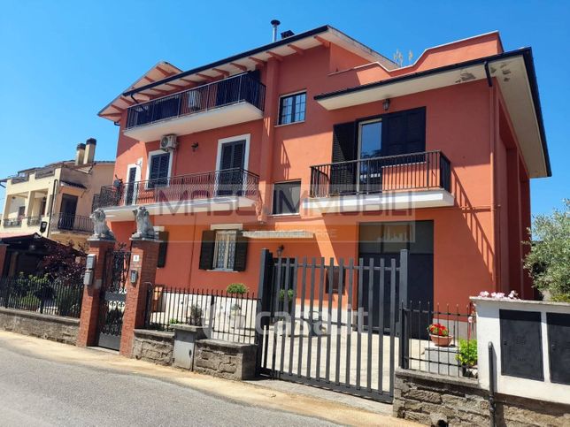 Appartamento in residenziale in Via Ancona 5